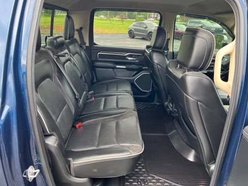 Used 2019 RAM 1500 Laramie AWD/4WD image 34