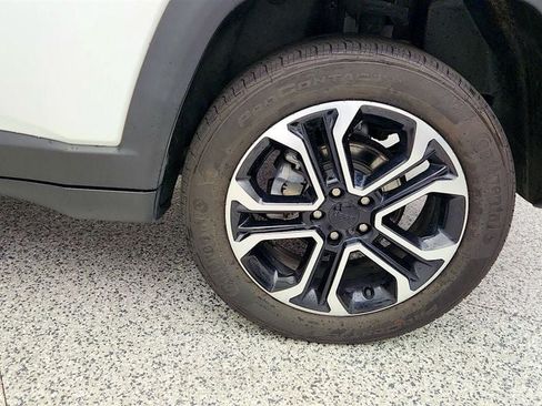 Used 2023 Jeep Compass Limited AWD/4WD image 9