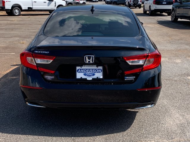 Used 2022 Honda Accord Touring image 6