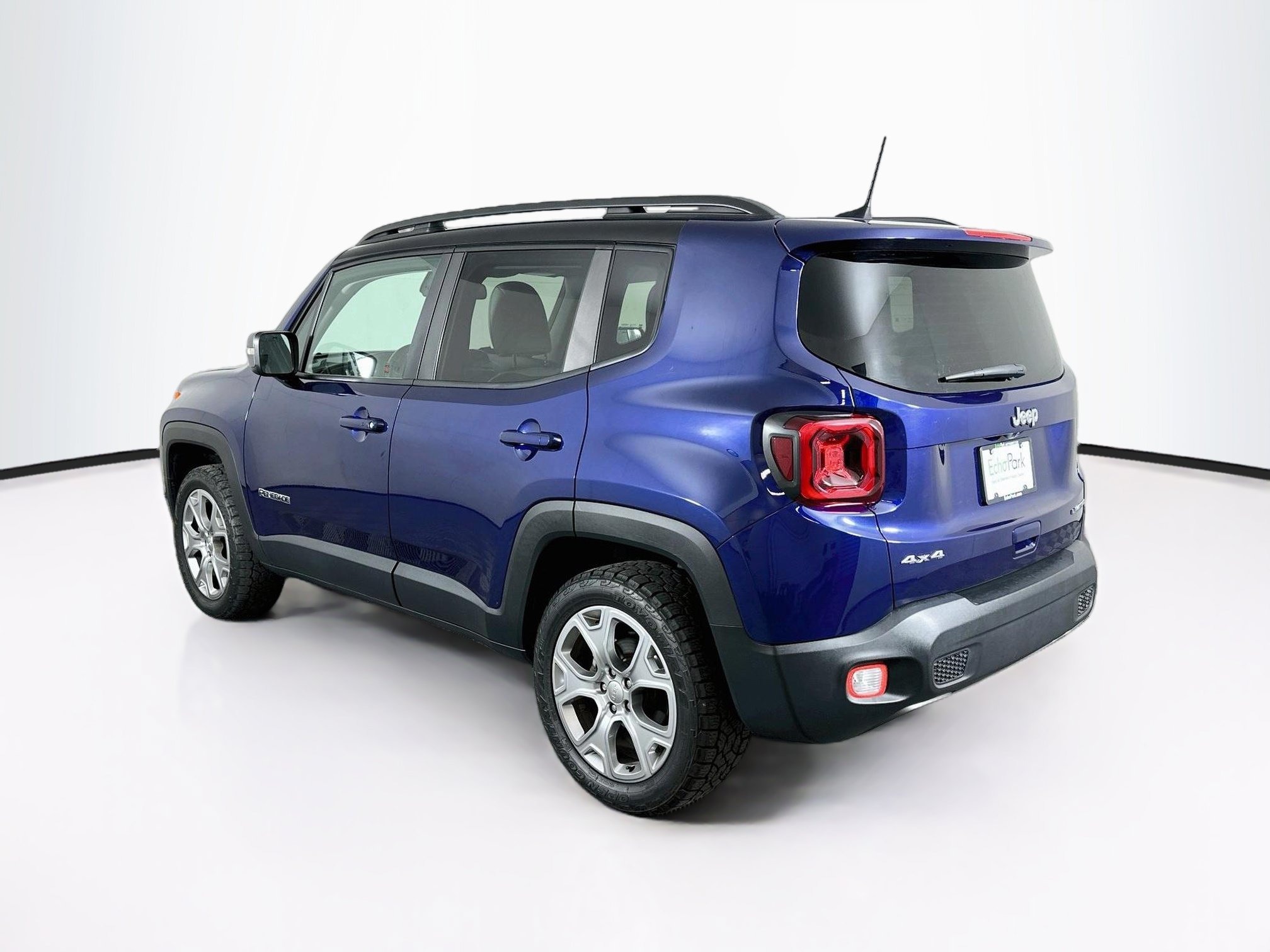 Used 2019 Jeep Renegade Limited w/ LED Lighting Group AWD/4WD image 5