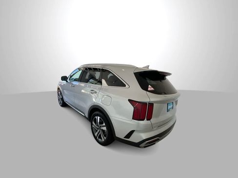 Used 2023 Kia Sorento SX Prestige w/ Panoramic Sunroof Package AWD/4WD image 6