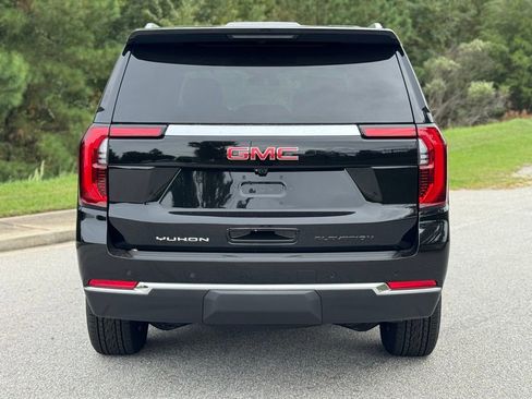 New 2026 GMC Yukon Elevation image 12