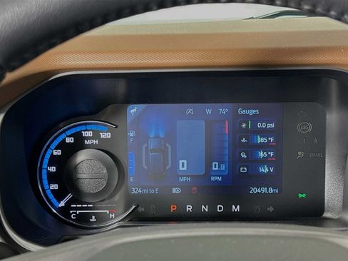 Used 2024 Ford Bronco Outer Banks w/ Sasquatch Package AWD/4WD image 13