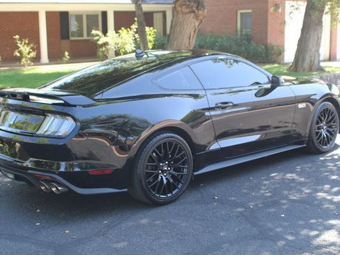 Used 2021 Ford Mustang GT Premium w/ GT Performance Package RWD image 6