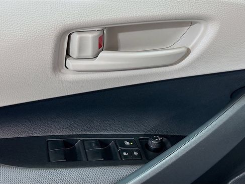 New 2025 Toyota Corolla LE FWD image 18