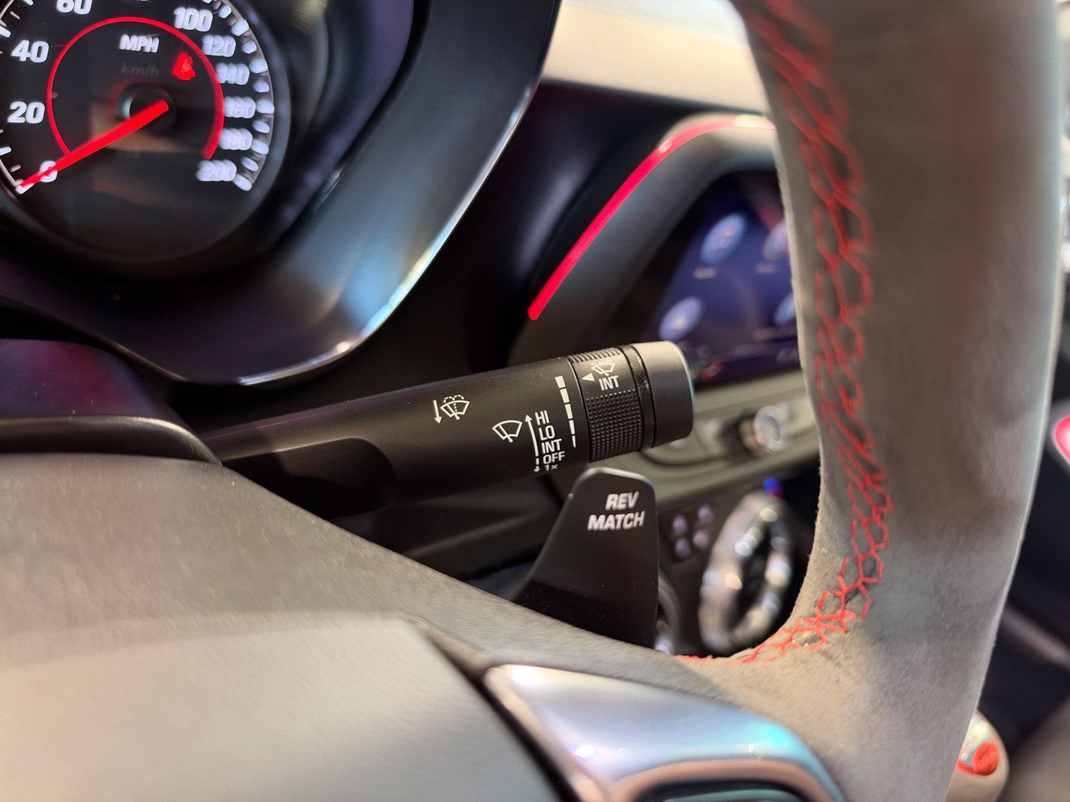 Used 2019 Chevrolet Camaro ZL1 RWD image 31