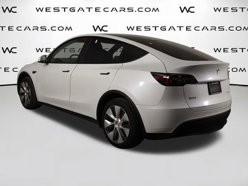 Used 2023 Tesla Model Y Long Range AWD/4WD image 43