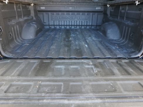 Used 2020 GMC Canyon Denali image 21