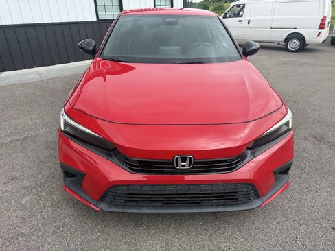 Used 2022 Honda Civic Sport image 2