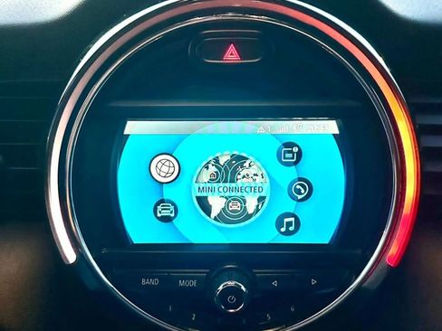 Used 2019 MINI Cooper 4-Door Hardtop FWD image 13
