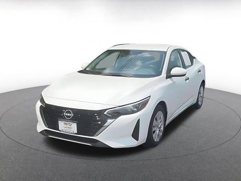 Used 2025 Nissan Sentra S FWD image 7