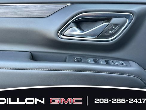 Used 2024 Chevrolet Tahoe Z71 w/ Z71 Off-Road Package AWD/4WD image 14