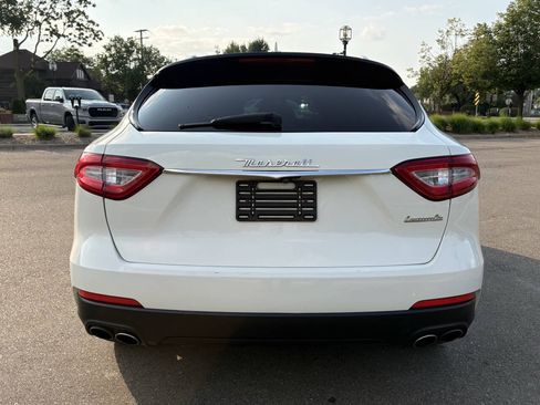 Used 2017 Maserati Levante AWD/4WD image 12