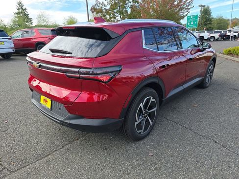 New 2026 Chevrolet Equinox EV LT image 6