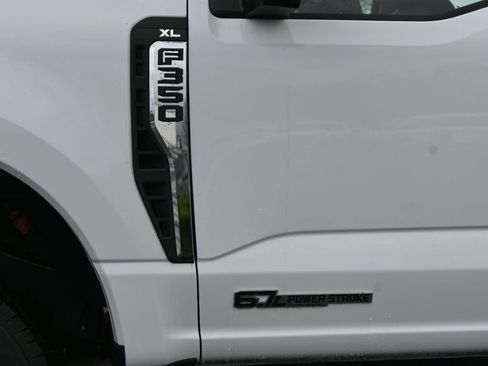 New 2026 Ford F350 XL w/ XL Chrome Package image 8