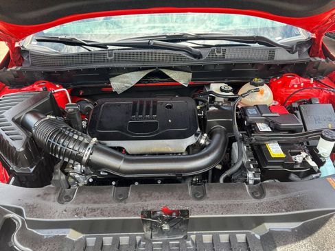 Used 2025 Chevrolet Blazer LT FWD image 33