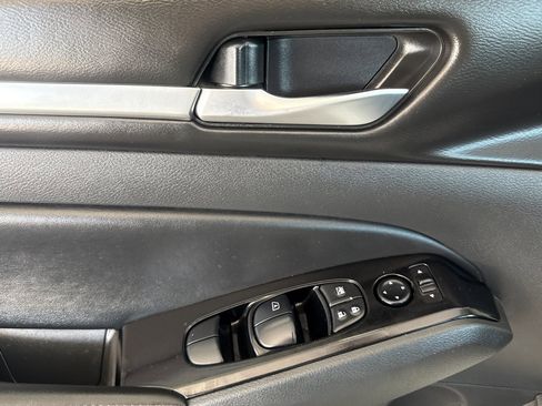 Certified 2024 Nissan Altima 2.5 SR w/ SR Premium Package FWD image 11