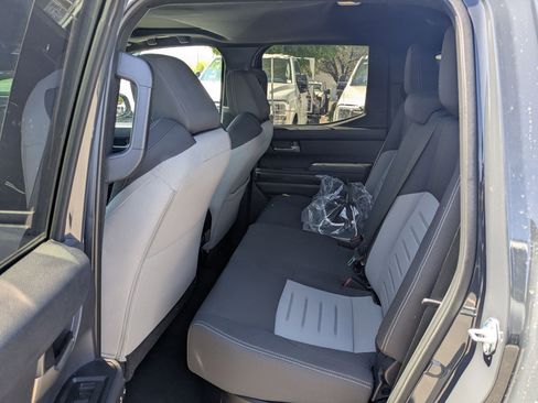 Used 2024 Toyota Tacoma TRD Off-Road w/ TRD Off Road Upgrade Package image 31