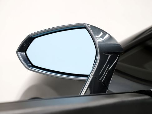 Used 2013 Lamborghini Gallardo LP 560-4 image 9