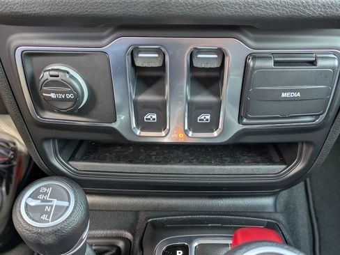New 2026 Jeep Wrangler Sport AWD/4WD image 19