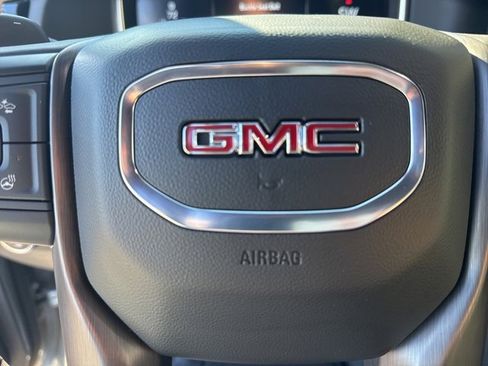 Used 2024 GMC Sierra 1500 AT4X image 16
