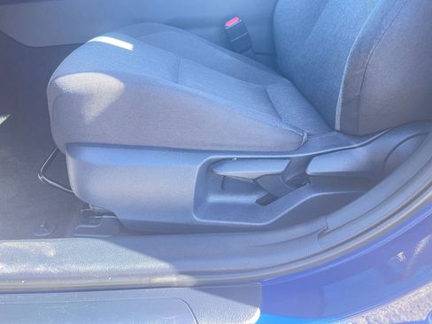 Used 2025 Toyota Camry LE image 23