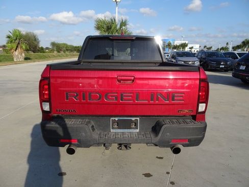 Certified 2024 Honda Ridgeline TrailSport image 5