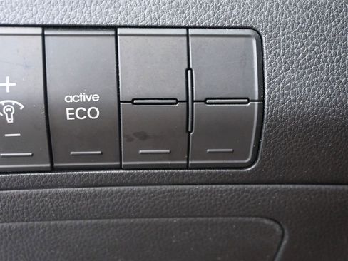 Used 2016 Hyundai Elantra GT image 24