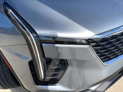 Used 2024 Cadillac XT4 Luxury w/ Cold Weather Package image 26