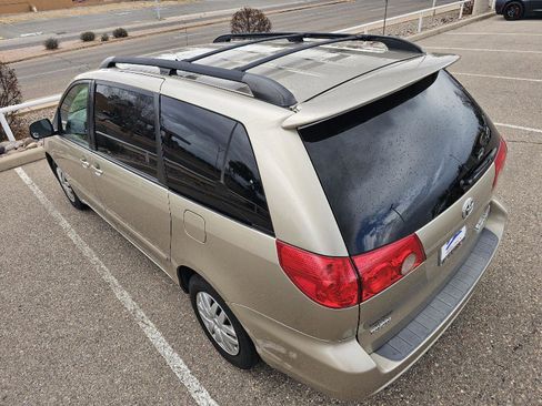 Used 2009 Toyota Sienna LE image 26