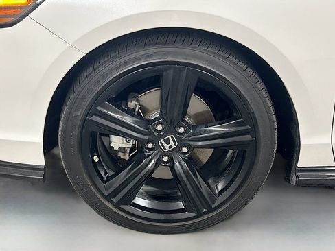 Used 2025 Honda Accord Sport image 28