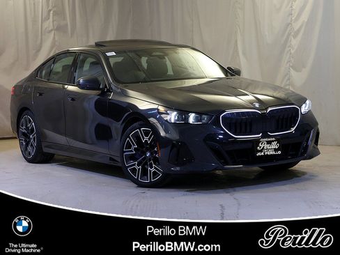 Used 2026 BMW 530i xDrive w/ M Sport Package AWD/4WD image 1