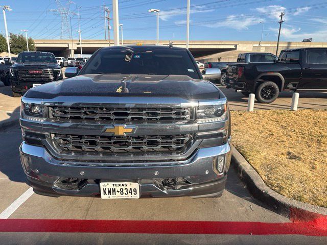 Used 2018 Chevrolet Silverado 1500 LTZ w/ Texas Edition AWD/4WD image 3