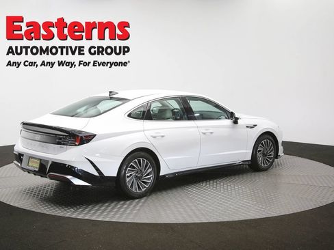 Used 2025 Hyundai Sonata SEL FWD image 41