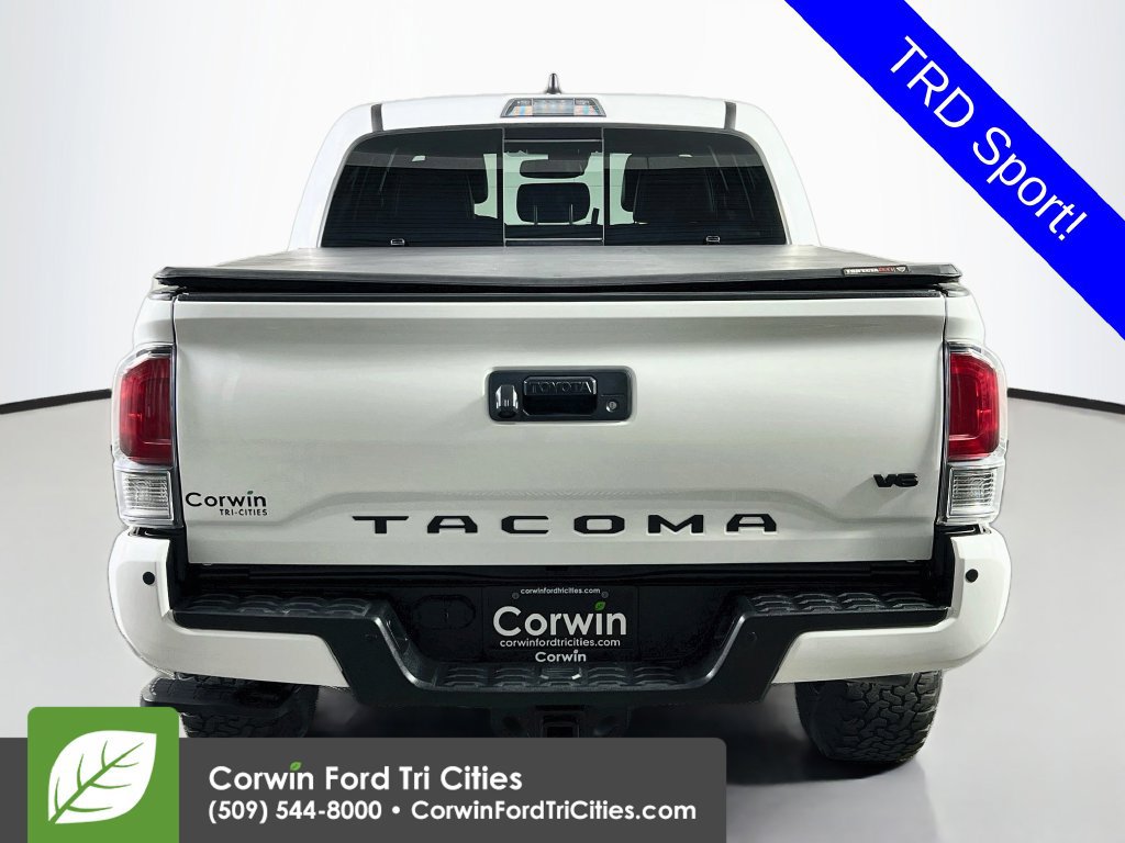 Used 2020 Toyota Tacoma TRD Sport w/ TRD Premium Sport Package AWD/4WD image 12