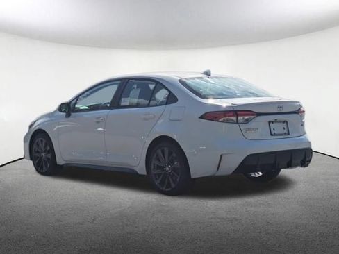 New 2026 Toyota Corolla SE w/ SE Package FWD image 7