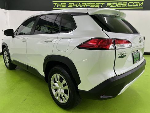 Used 2025 Toyota Corolla Cross L image 7