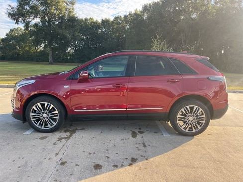 Used 2020 Cadillac XT5 Sportv AWD/4WD image 2