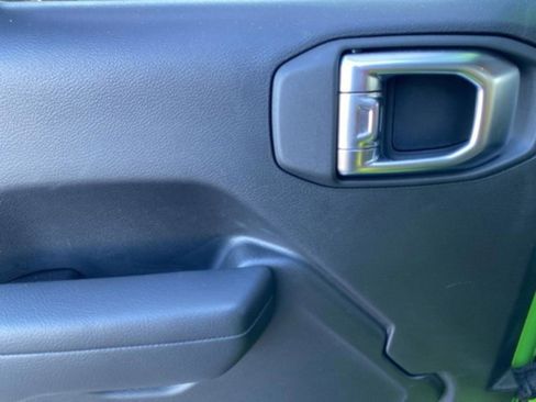 Used 2025 Jeep Wrangler Sport image 26