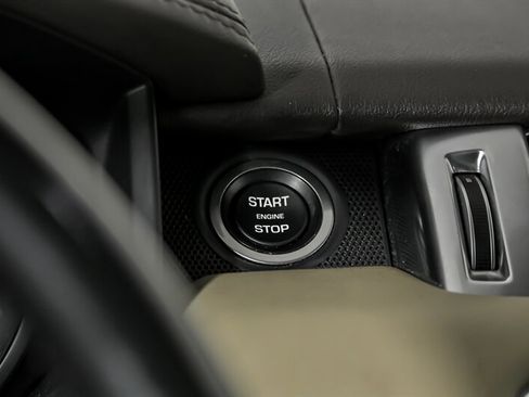 Used 2017 Land Rover Range Rover Sport image 28