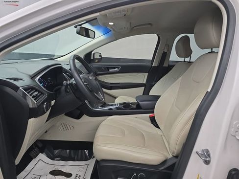 Used 2018 Ford Edge Titanium w/ Technology Package image 22