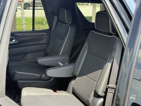 Used 2024 Chevrolet Tahoe Premier AWD/4WD image 29