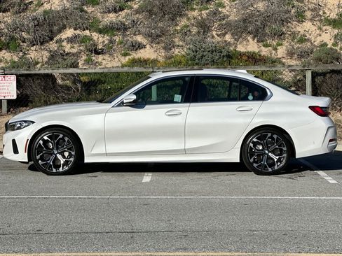 Used 2025 BMW 330i Sedan image 9