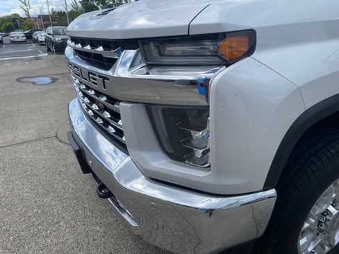 Used 2020 Chevrolet Silverado 2500 LTZ w/ LTZ Plus Package AWD/4WD image 25
