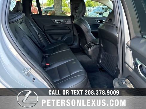 Used 2024 Volvo V60 B5 Cross Country Ultimate AWD/4WD image 18