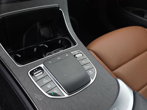 Used 2022 Mercedes-Benz GLC 300 4MATIC Coupe image 25