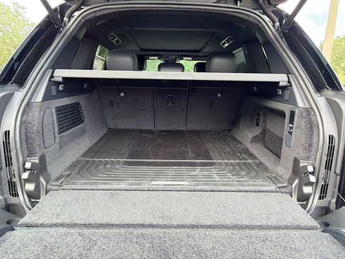 New 2026 Land Rover Range Rover SE AWD/4WD image 12