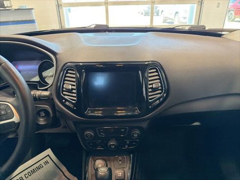 Used 2019 Jeep Compass Limited w/ Safety & Security Group AWD/4WD image 21