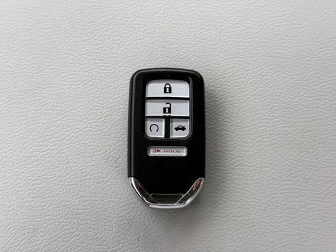 Used 2018 Honda Accord LX image 44