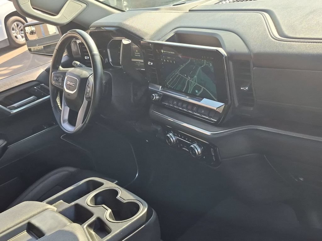 Used 2025 GMC Sierra 1500 SLT RWD image 29